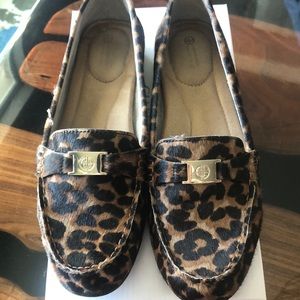 Giani Bernini Flats